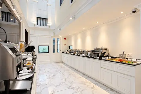 Villa De Khaosan breakfast buffet